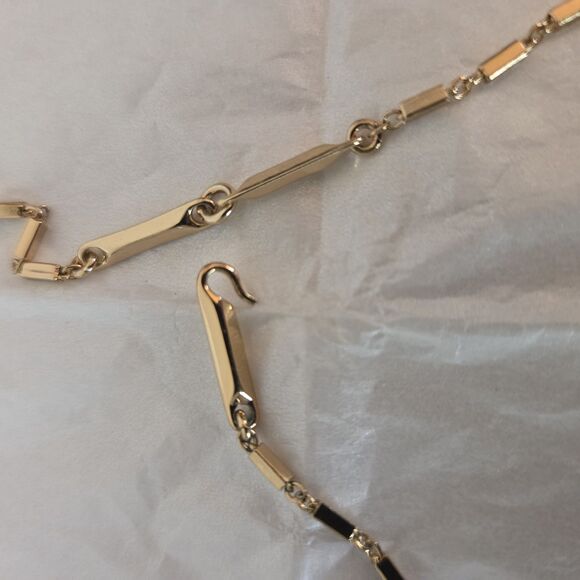 Stella & Dot Bianca Lariet Necklace Gold Tone Pave Crystals 28 in. - Picture 6 of 7